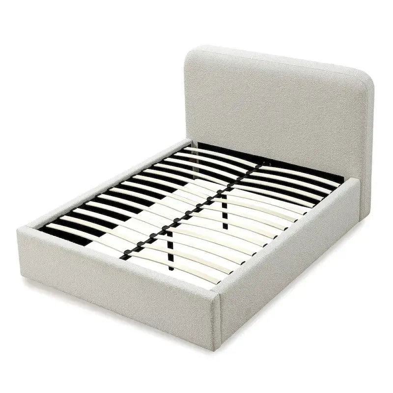 Lit plateforme capitonné blanc cassé en tissu ricotta bouclé