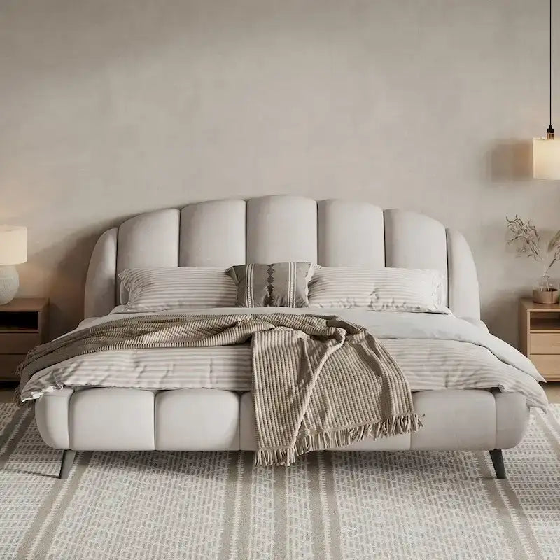 Lit plateforme King Size en chenille, design en forme de coquillage