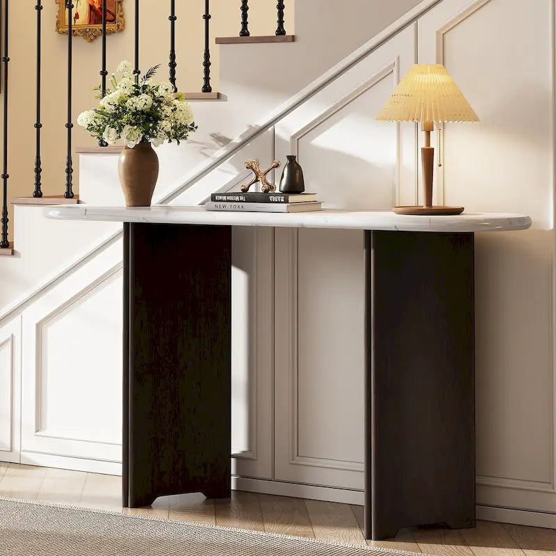 Console d'entrée, table avec plateau ovale en faux marbre pour l'entrée