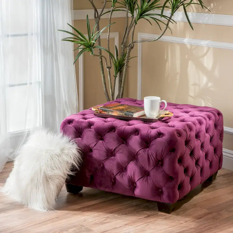 Pouf en velours capitonné Jaymee Modern Glam de Christopher Knight Home