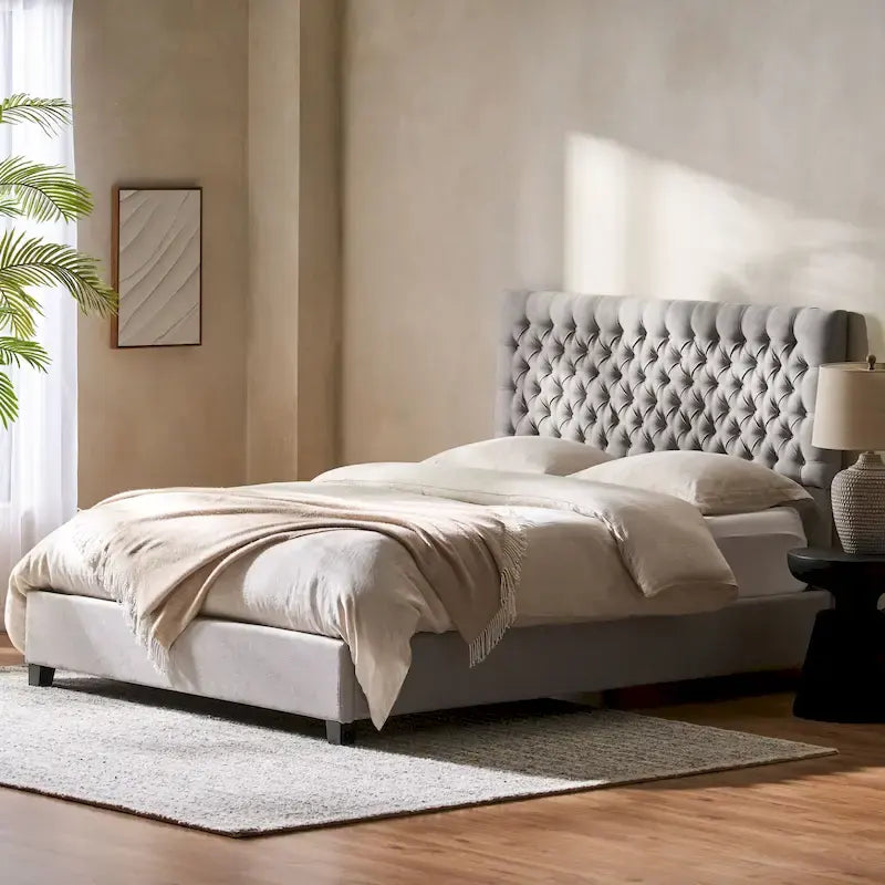 Ensemble de lit queen capitonné Kaelyn de Christopher Knight Home