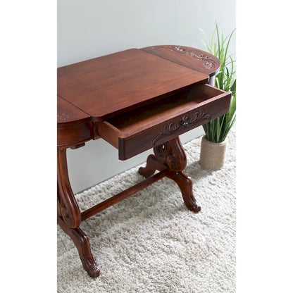 Table à écrire Windsor sculptée avec tiroirs