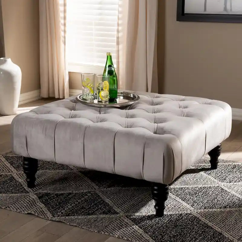 Pouf cocktail en velours transitionnel