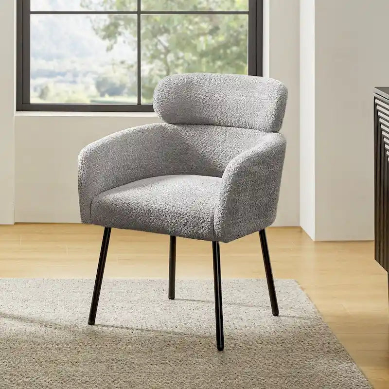 Chaise de salle à manger moderne Amos en bouclette avec pieds réglables par HULALA HOME