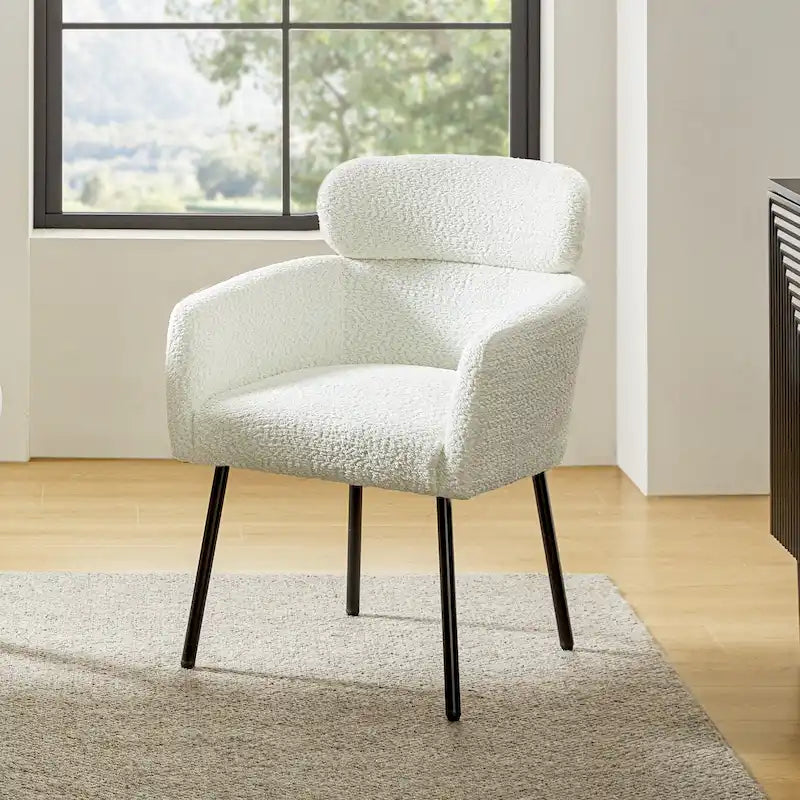 Chaise de salle à manger moderne Amos en bouclette avec pieds réglables par HULALA HOME