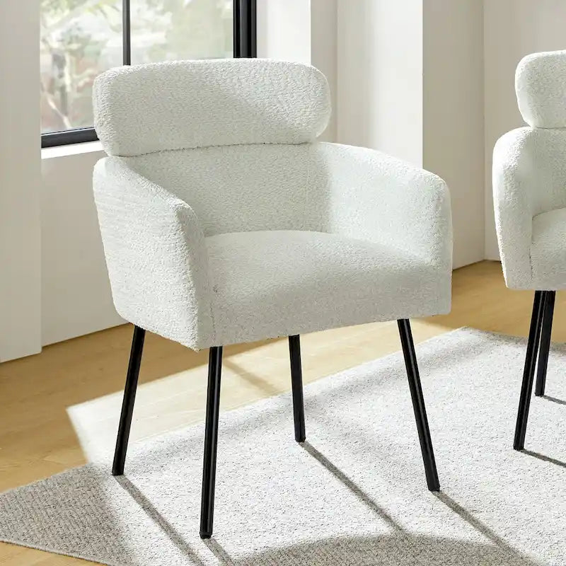 Chaise de salle à manger moderne Amos en bouclette avec pieds réglables par HULALA HOME