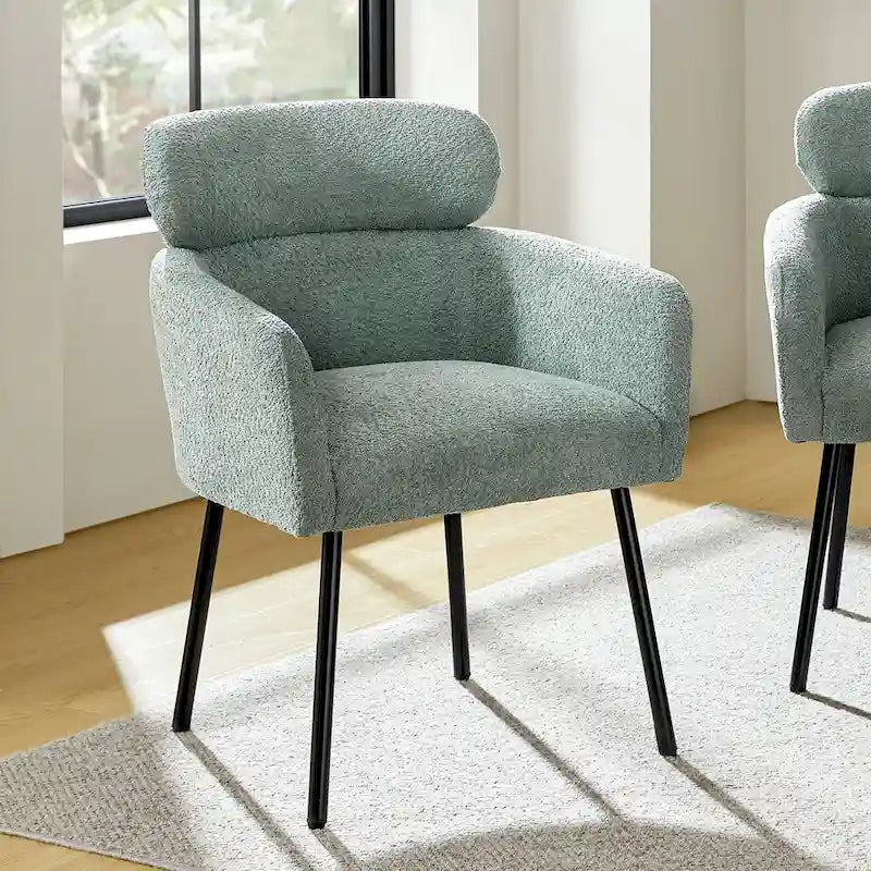 Chaise de salle à manger moderne Amos en bouclette avec pieds réglables par HULALA HOME