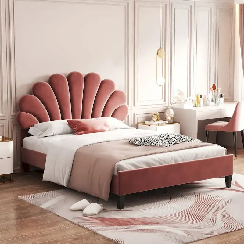Lit plateforme capitonné avec tête de lit en velours à motif floral
