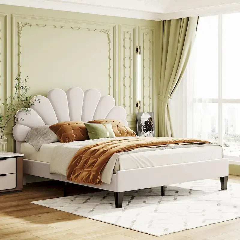 Lit plateforme capitonné avec tête de lit en velours à motif floral