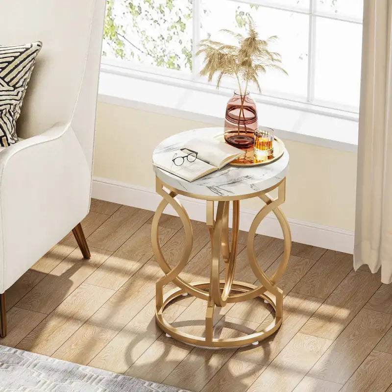 Table d'appoint dorée, table ronde avec plateau en imitation marbre