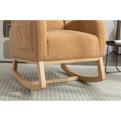 Fauteuil à bascule en tissu Teddy avec pieds en bois pour salon