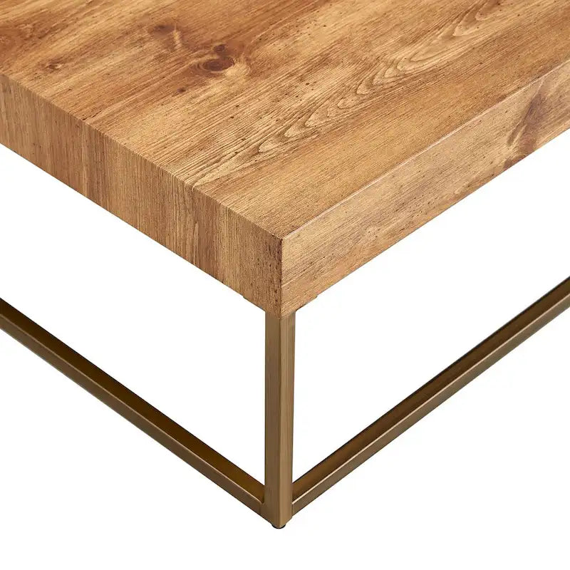 Table basse en bois naturellement élégante